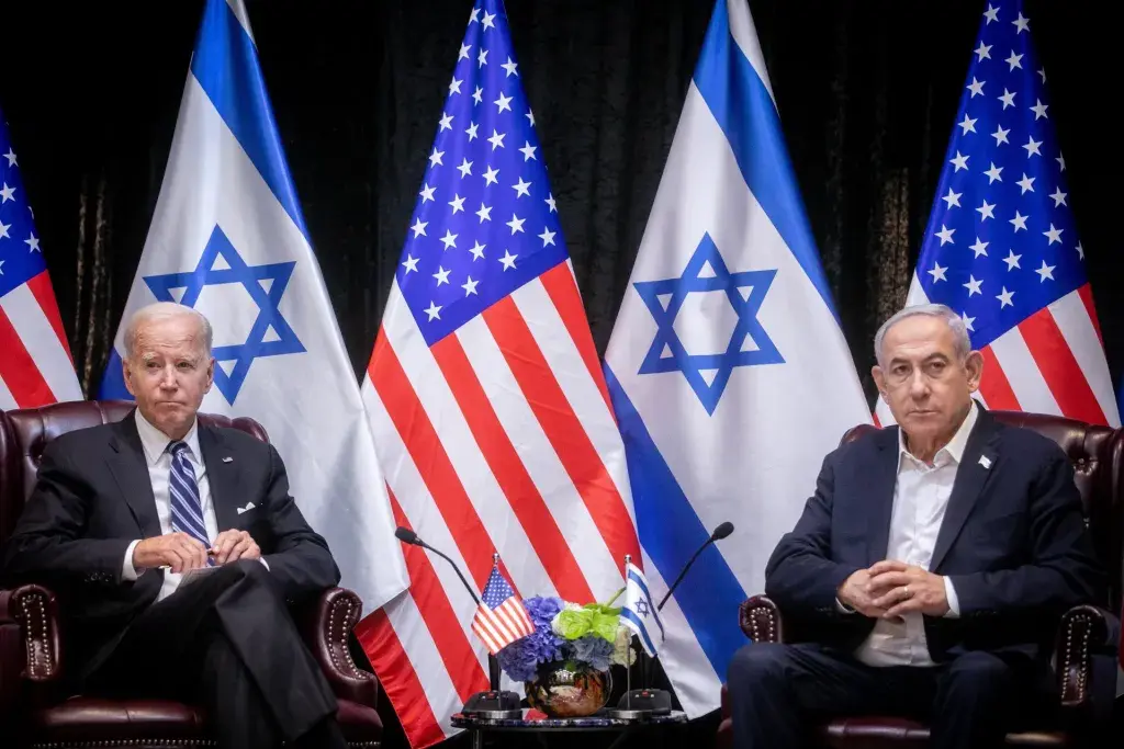 Netanyahu llega a Estados Unidos con interés de buscar una tregua a guerra con palestinos