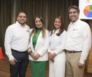 Coctel con empresarios del sector de la construcción