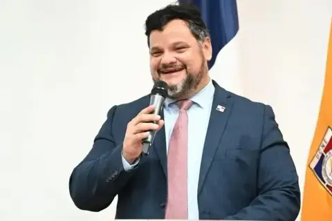 Panamá anuncia que su embajador en RD no está en el cargo desde junio