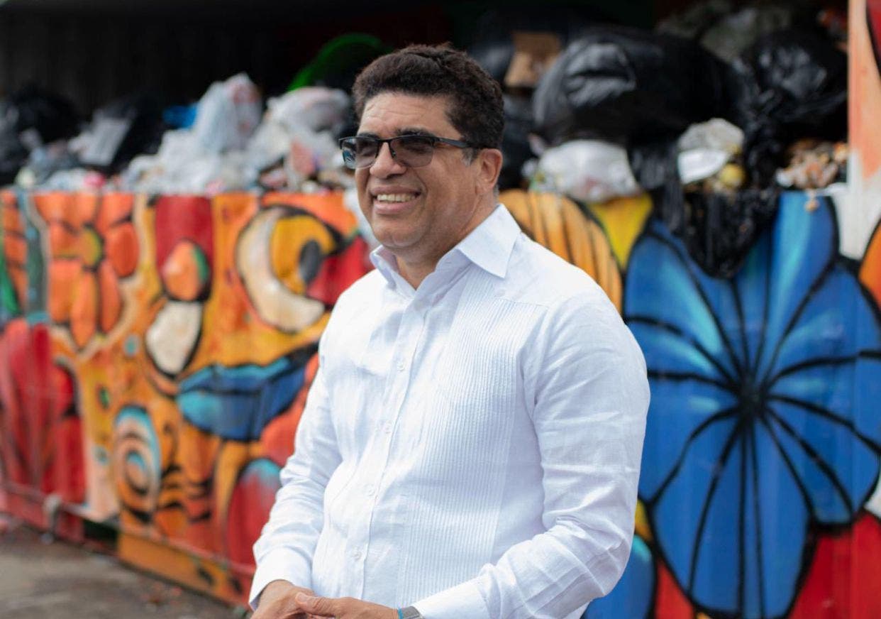 Alcalde Dío Astacio lanza campaña educativa «La Basura Tiene Días»