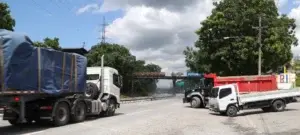 Cruces ilegales hacen letales autopistas y aumentan accidentes