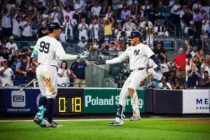 Dominio de Cole, poder de Soto hacen ganar a Yankees