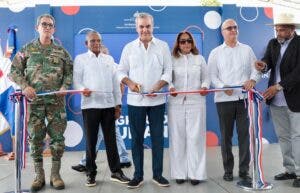 Abinader inaugura instalaciones del 10mo. Batallón del Ejército y Centro de Interdicción Migratoria