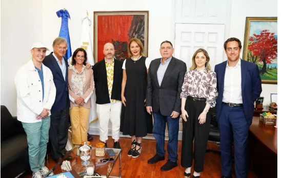 Director del Museo Reina Sofía visita a RD para promover el arte dominicano