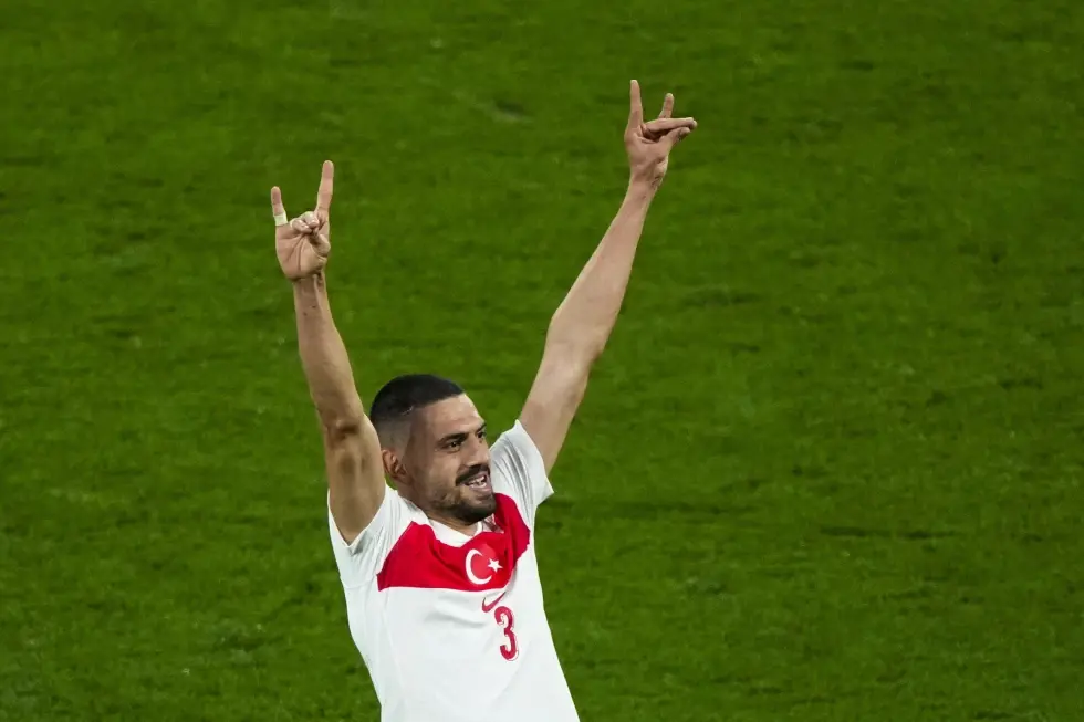 Controversial gesto de Demiral en la Euro lleva a un conflicto diplomático entre Turquía y Alemania