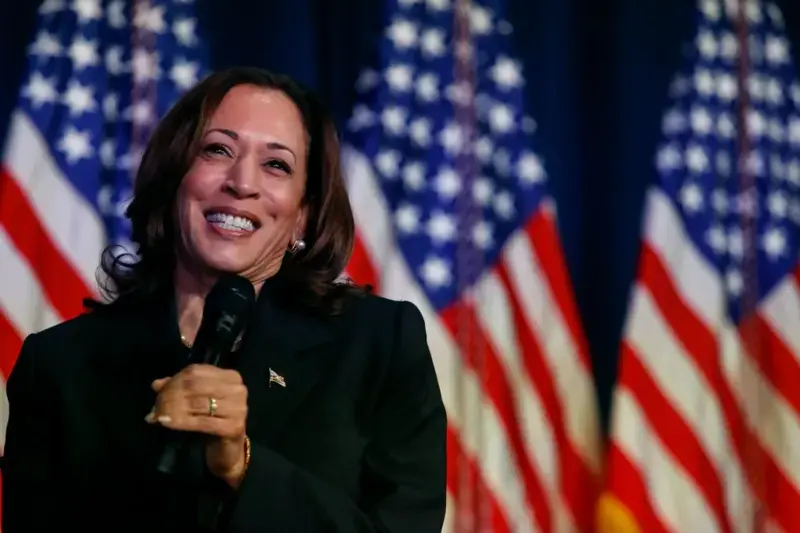 Cuál ha sido el desempeño de Kamala Harris como vicepresidenta y por qué ha tenido tan poca visibilidad