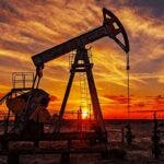 El petróleo de Texas baja un 1,42 %, lastrado por perspectivas de demanda en China