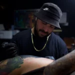Adaptación a las tendencias en el arte del tatuaje: la perspectiva de Elias Drikha