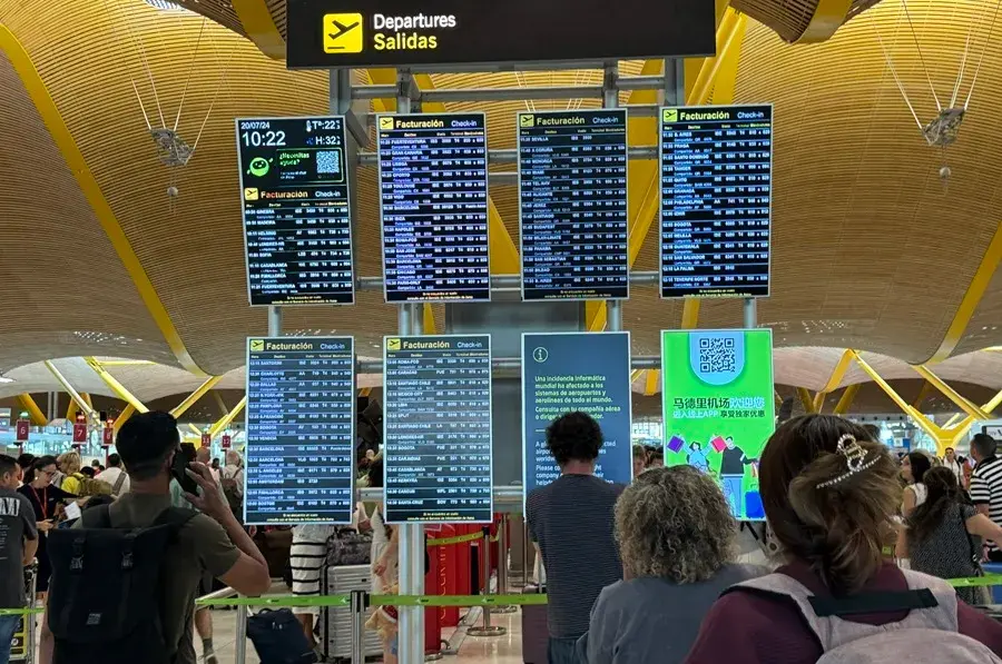 Tras fallo de Microsoft, aeropuertos españoles vuelven a la normalidad