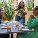 Realizan último llamado a restaurantes con instalaciones comida al aire libre en NYC