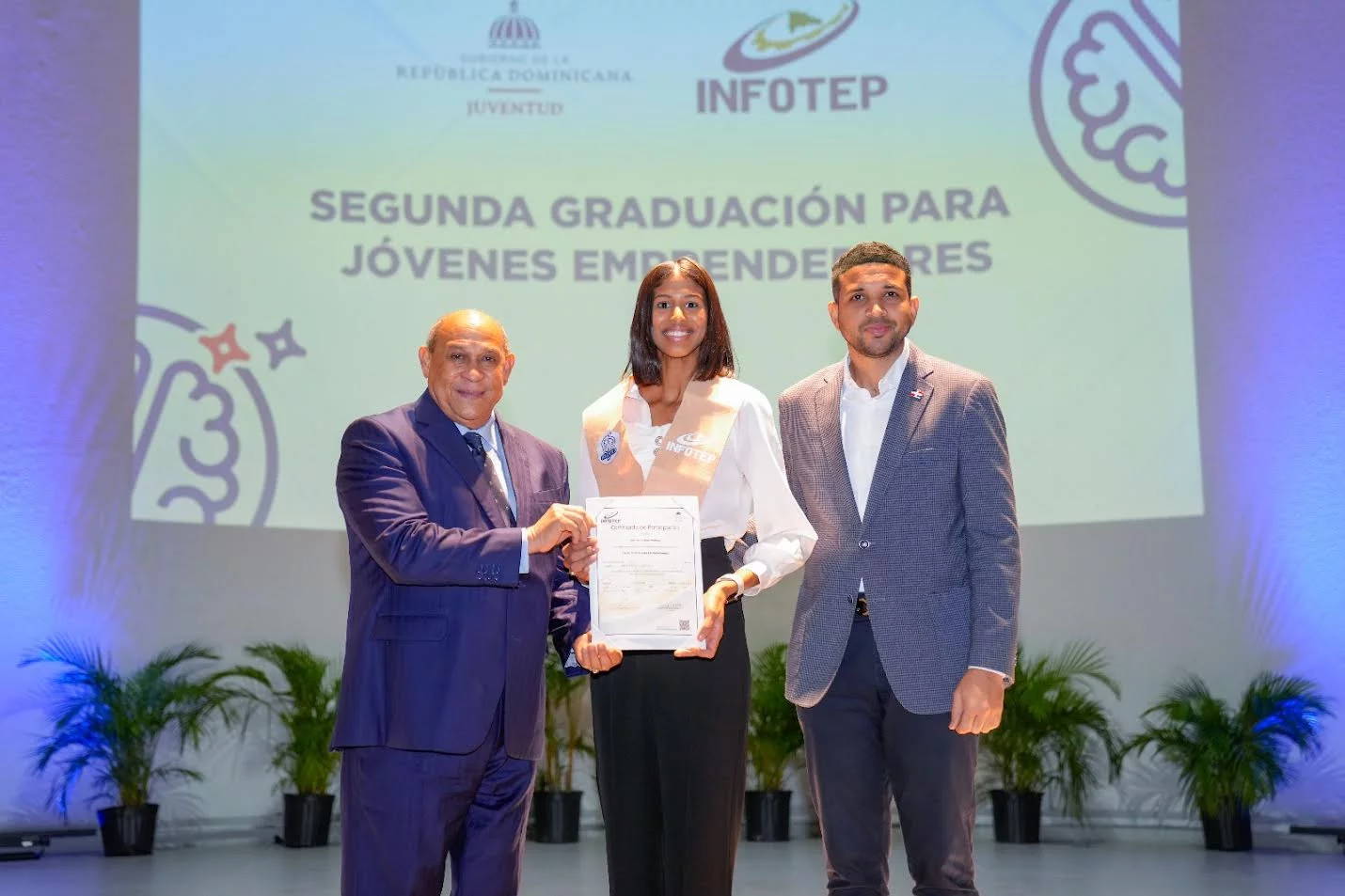 INFOTEP certifica 600 jóvenes del programa Laboratorio de Emprendimiento del Ministerio de la Juventud