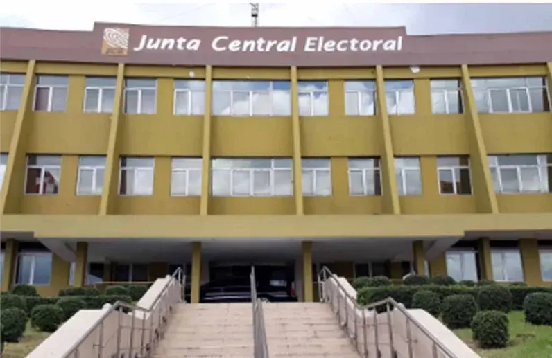 JCE avanza trabajos para la renovación de la Cédula de Identidad y la Cédula de Identidad Electoral