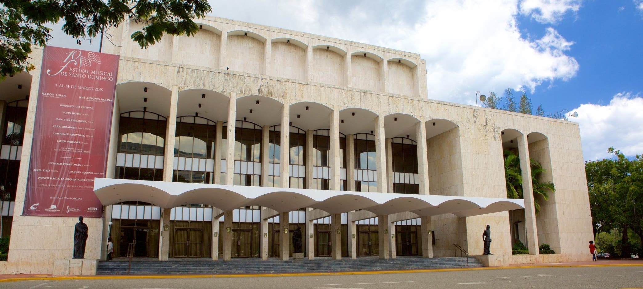 Una renovada Plaza de la Cultura se prepara para  Feria del Libro clásica y moderna