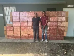 G-2 detiene a contrabandistas en incautación de 450 mil unidades de cigarrillos en Valverde