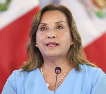 Los peruanos no creen en la presidenta  Dina Boluarte