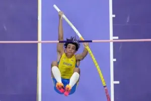 Duplantis quiebra su récord mundial salto