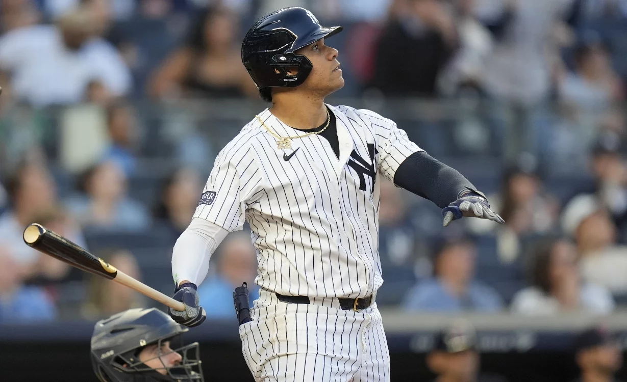 Soto elogia la atmósfera eléctrica de los playoffs en el Yankee Stadium