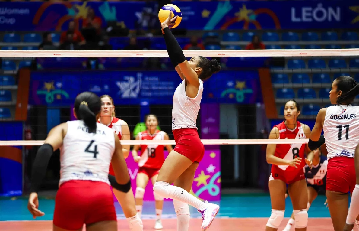 Reinas caen 3-1 ante Perú en Panam voli