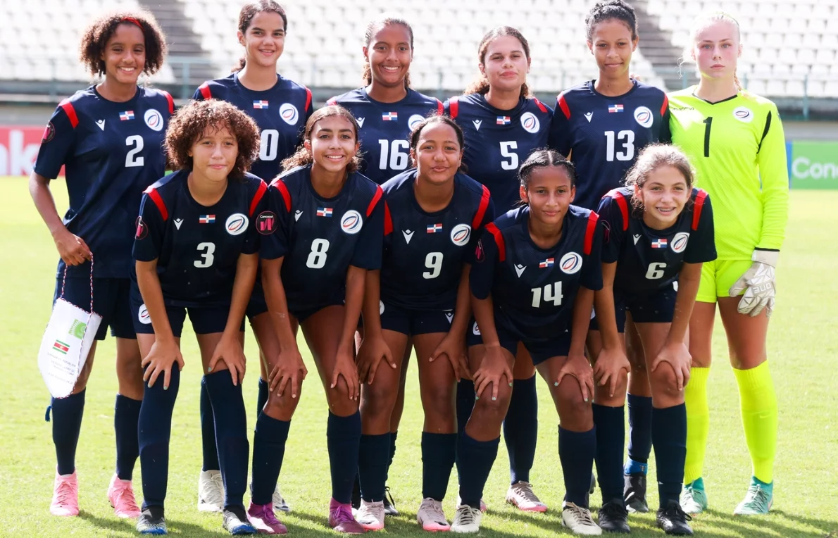 Integrantes de la selección fútbol femenina U-15 de República Dominicana. fuente externa Integrantes de la selección fútbol femenina U-15 de República Dominicana. fuente externa