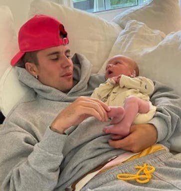 Justin Bieber llama a su hijo como su padre