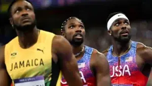 Olimpiadas 2024 | Ni la cabeza de Lyles, ni el pie de Thompson: cómo se decidió la carrera de los 100 metros más ajustada de la historia