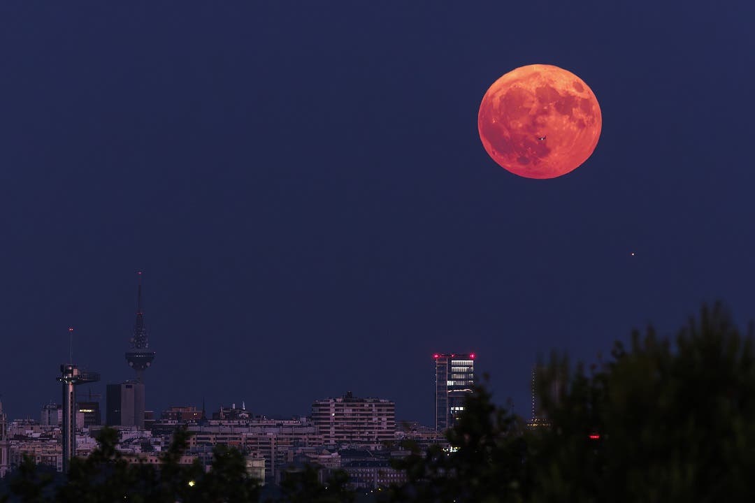 Las sorprendentes imágenes de la superluna de agosto