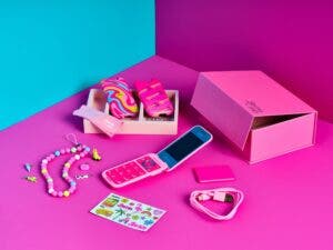 El nuevo celular de Barbie que promueve la desconexión digital