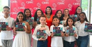 Niños de dos naciones presentan libro en Caguas