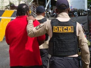 Autoridades arrestan a un francés buscado por narcotráfico