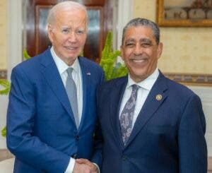 Nueva medida ejecutiva presidente Biden favorecería 20 mil neoyorkinos; figuran cientos dominicanos