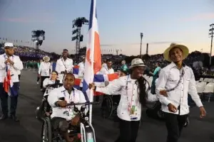 Histórica delegación dominicana desfila en la apertura de Juegos Paralímpicos de París 2024