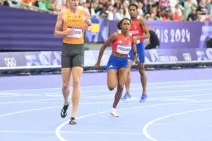 Cuarteta dominicana 4×400 relevo mixto eliminada en de Juegos París