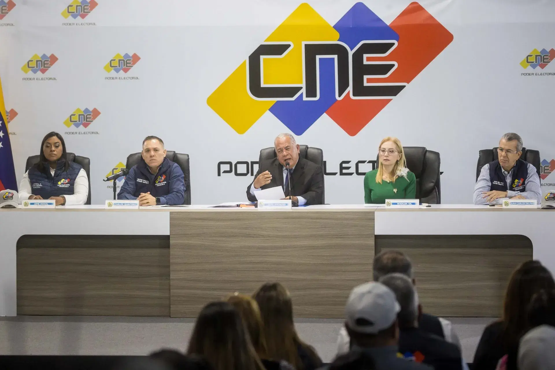 Venezuela: Miembro del CNE dice irregularidades en comicios afectan a veracidad del resultado