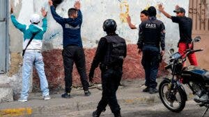 Misión investigadora de la ONU dice que más de cien niños fueron detenidos en Venezuela