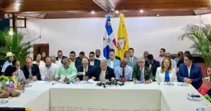 CMD y ARS firman acuerdo para entrega códigos médicos a emergeciólogos y radiólogos