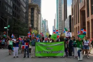 Diáspora dominicana en NY marchó por la justicia y las tres causales en el Desfile Nacional Dominicano