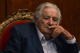 Médica de José Mujica asegura que se está recuperando, pese a que “le está costando»