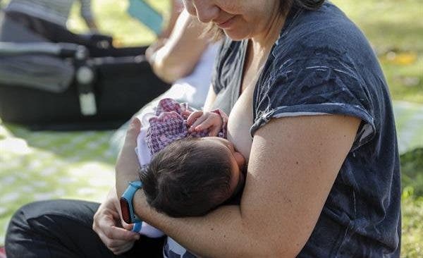 El apoyo en la primera semana de lactancia materna es vital