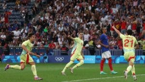 España le ganó la final a Francia en el alargue y consiguió el oro en el fútbol olímpico