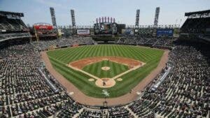 Mujer baleada en juego de White Sox demanda al club y al estadio