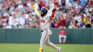 Ozuna, Laureano dan HR, Sale domina (10 K) y Bravos apabullan a Angelinos