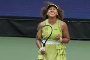 US Open: Naomi Osaka consigue su primera victoria entre las 10 mejores en más de cuatro años