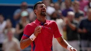 El Gobierno serbio premia con 200.000 euros a Djokovic por el oro olímpico