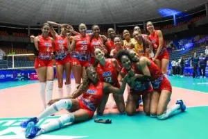 Voleibol RD avanza a semifinales al vencer  3-2 a Puerto Rico