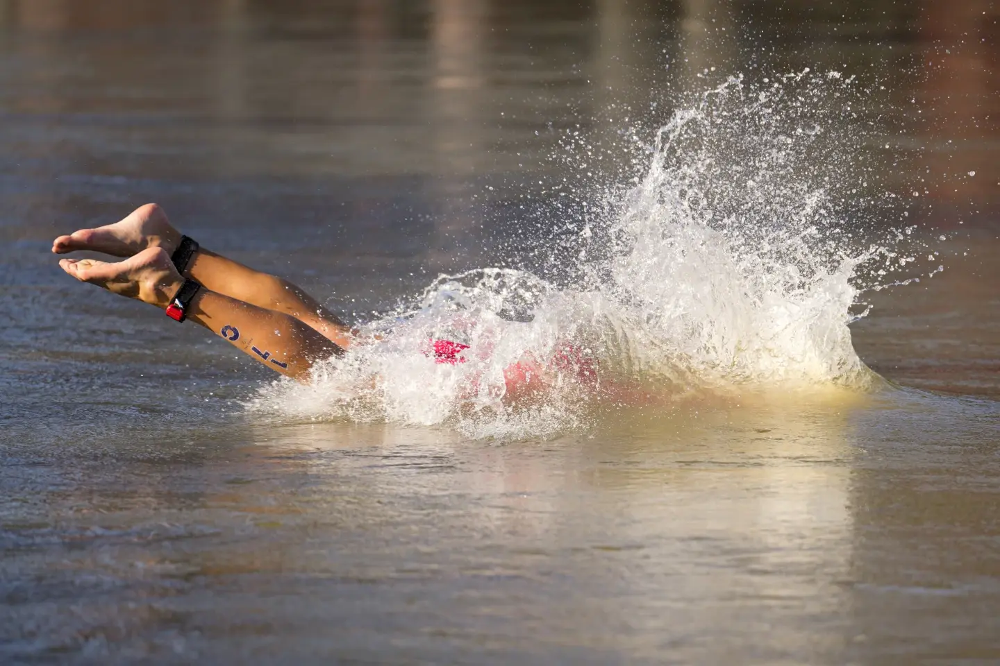 Competencias triatlón se seguirán realizando en el río Sena