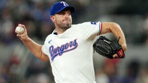 Rangers inhabilitan a Scherzer por fatiga en el hombro derecho