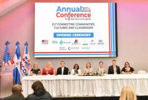 Embajada EE.UU. y la Universidad Domínico Americano celebran Conferencia Anual para Profesores de Inglés