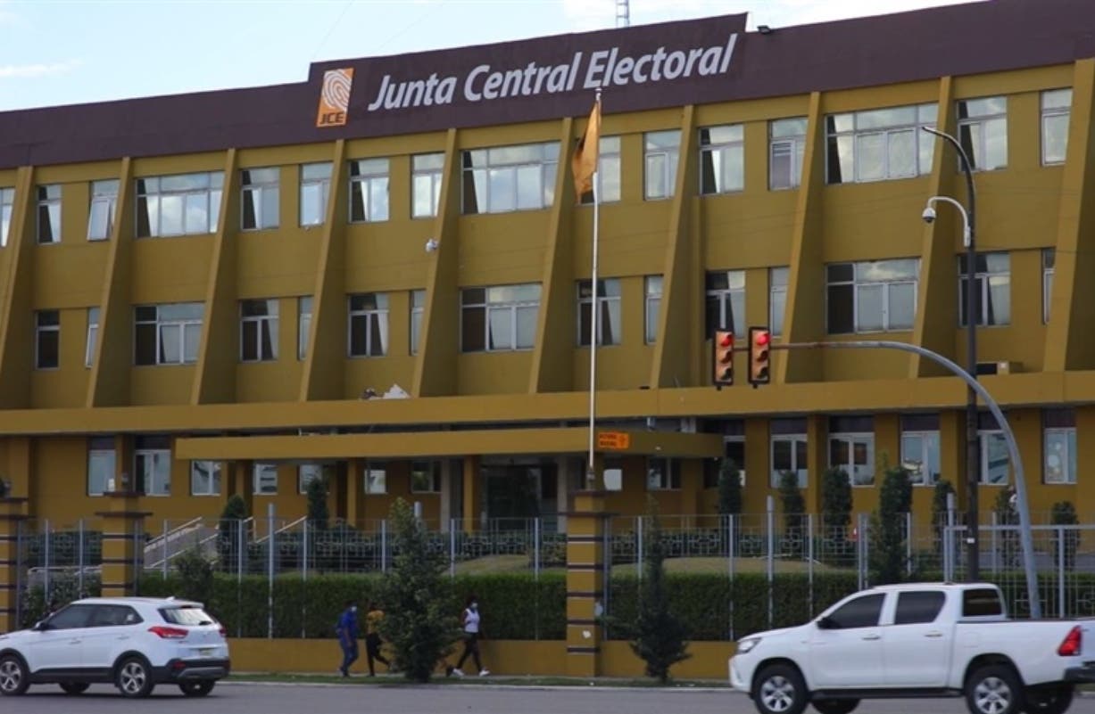 JCE trata hoy sobre recién nacidos haitianos