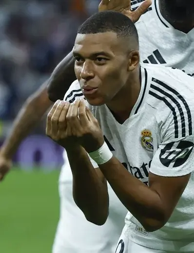 Mbappé desmiente que esté deprimido y afirma que va a «triunfar» en el Real Madrid