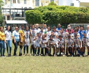 Moca A, campeón en torneo fútbol “Padre Vicente”